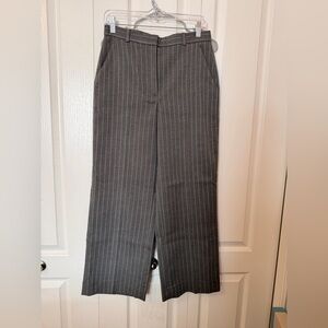 NWOT - Abercrombie & Fitch Charcoal Pinstripe Women's Trousers